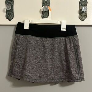 Lululemon skirt with shorts under size 4
